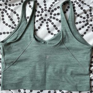 Align tank top